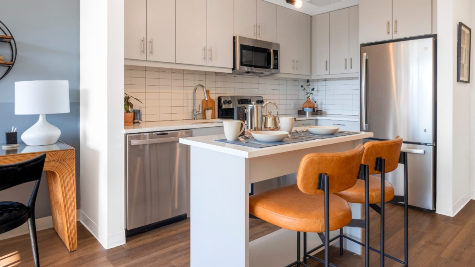 Kitchen island with bar stools.